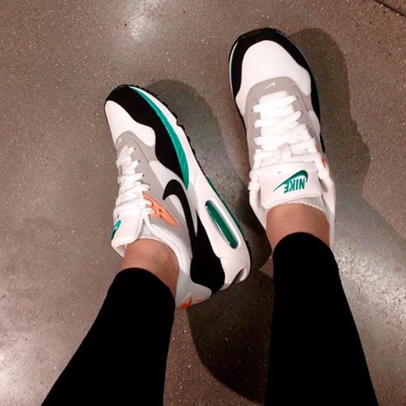 nike Shoes - NIKE AIR MAX CORRELATE 'WHITE BLACK PEACH GREEN